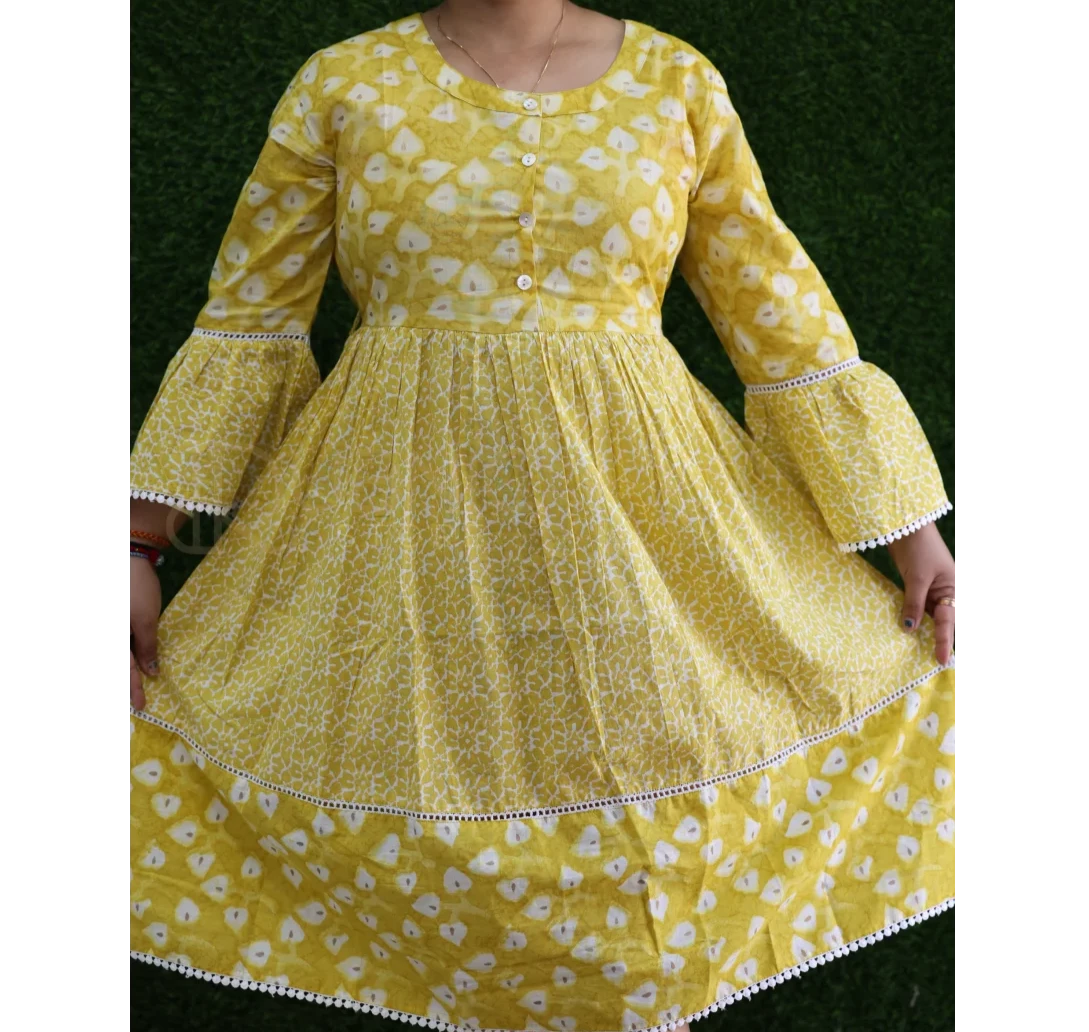 Make stylish kurti from leftover fabric,scrap fabric ideas,patchwork kurti  designs - YouTube | Designer blouse patterns, Kurti designs latest, Kurti  designs