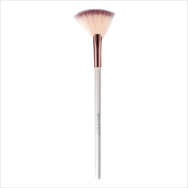 SWISS BEAUTY FAN BRUSH - Makeup Brushes